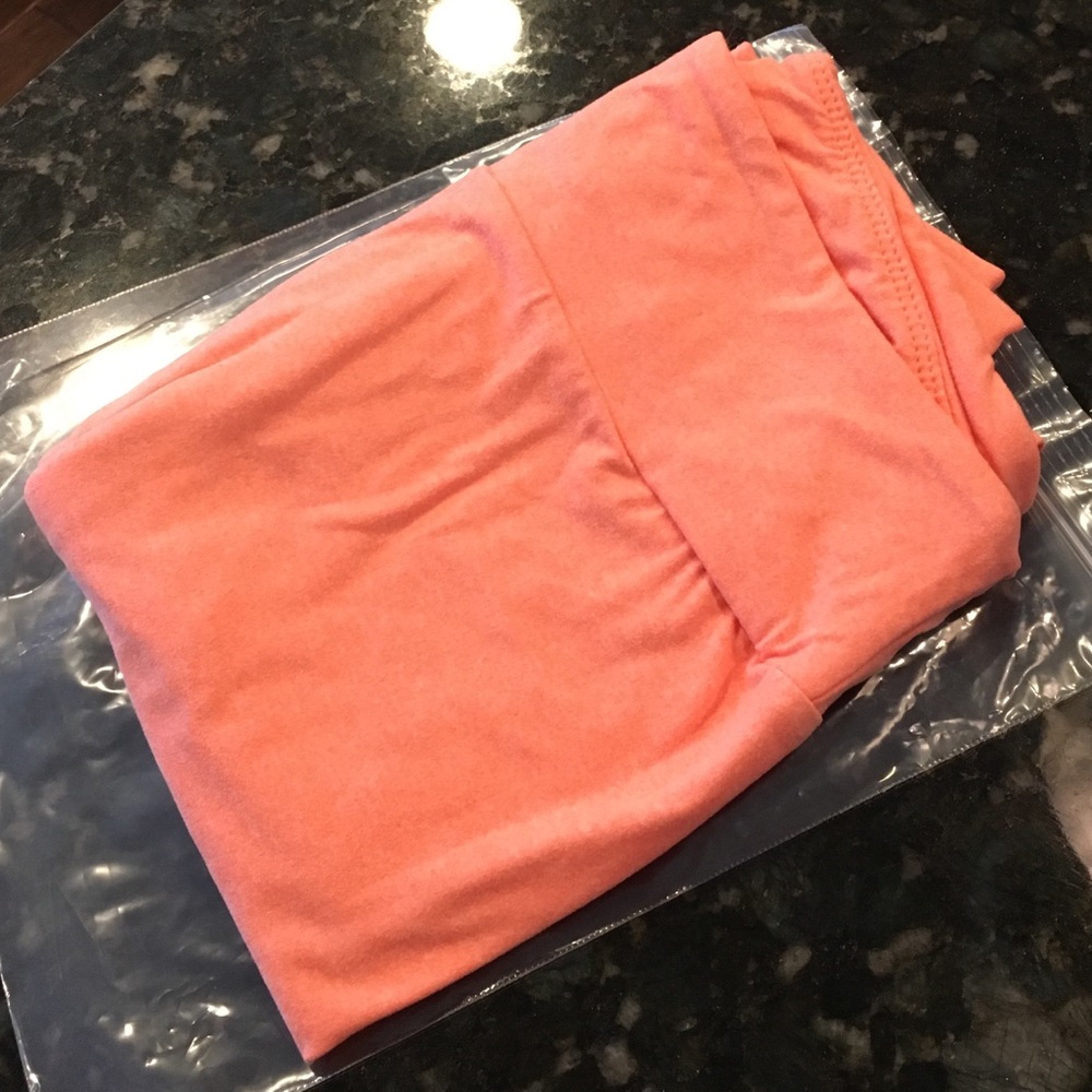 NWT LuLaRoe OS leggings